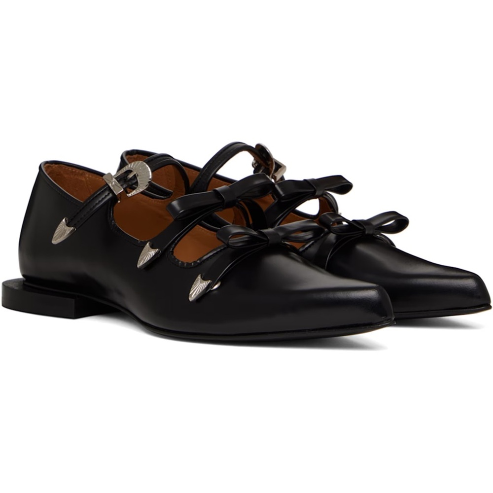 TOGA PULLA Black Pointed Toe Ribbon Ballerina Flats